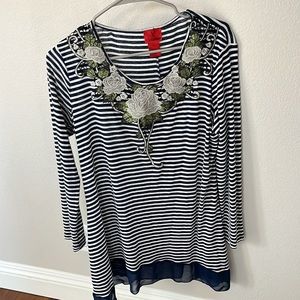 Cristina tunic top XL rarely worn very soft and smooth Rayon & Polyester.